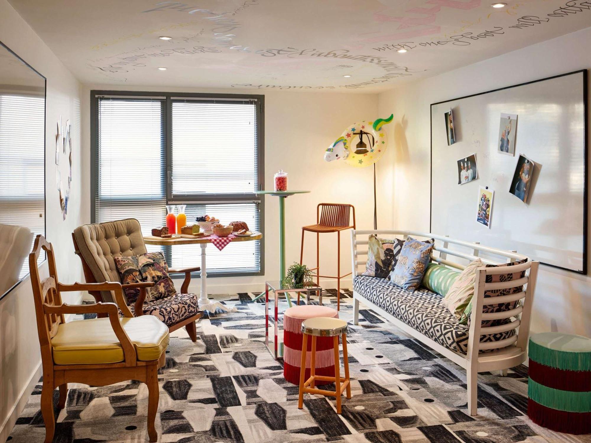 Hotel Mama Shelter 3*